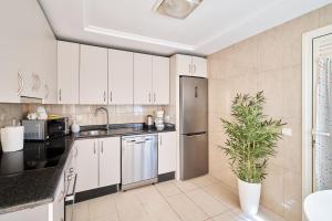 Terrazas del Duque Beach Apartment