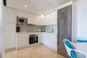 Front line beach apartment 2 bedr