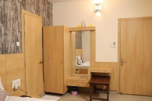 LUXURY ROOMS By HOTEL HARI PALACE