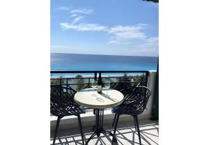 Sunset Premium Studio 12