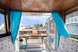 Aloha Jaks Boat