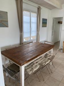 Spacious house close to the beach with terrace