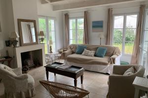 Spacious house close to the beach with terrace