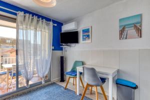Studio climatisé avec terrasse