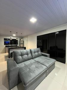 Casa com hidro privativa