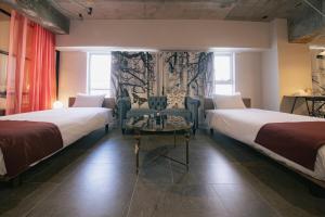 Horie Entire Japanese modern apt by Shinsaibashi