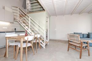 Helichrysum Lofts