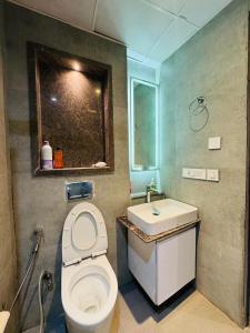 Golden Nest Luxury Studio, Supernova Spira Noida