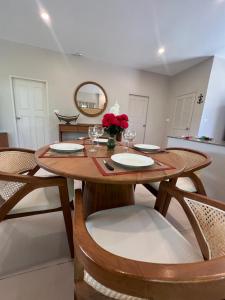 Luxury 2BR Villa with Private Pool - Thong Sala