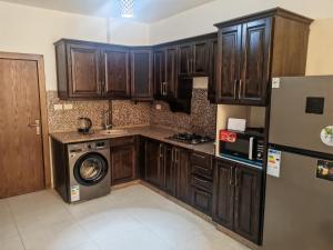 شقة فاخرة في دير غبار