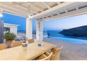 Blueros - Black Stone Suite