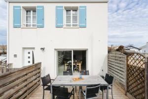 Maison entre plage et marais