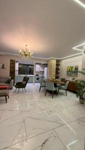 Boulevard Apartments