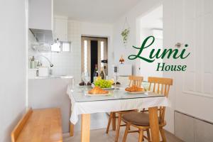 Lumi House