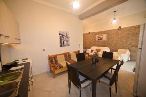 Nicol apartment
