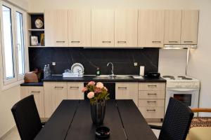 Nicol apartment
