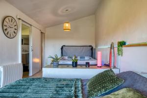 Chambre spa privé Arles campagne