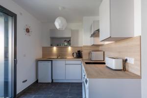Grand studio bord du lac