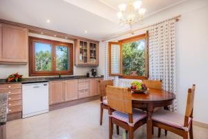 Villa Copinya Blanca