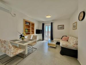 Family Apartments Viva close to the Beach