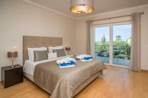 Family 3br Townhouse w pool Terrace