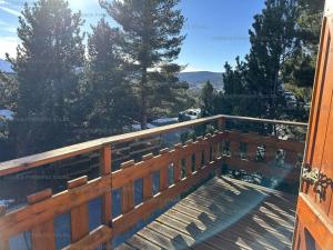 Chalet indépendant confortable pour 6, proche pistes - FR-1-295-212