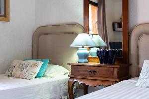 Cosy house jacuzzi wifi pool view