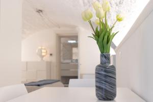 La Porta Sul Mare- Timone