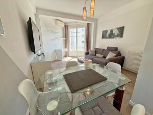 T2 Moderne Cannes