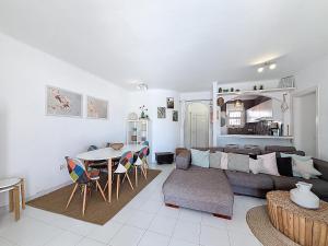 VALIRA 20D - Belle villa avec piscine et amarre