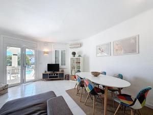 VALIRA 20D - Belle villa avec piscine et amarre