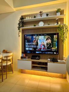Cozy Corner 2-Bedroom Suite at Pioneer Woodlands
