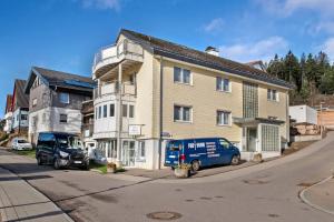 Ferienwohnungen Uhren Allgaier