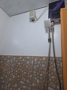 Budget Cozy Bunkbed Near Hiraya Tagaytay with Parking