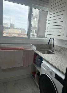 Cem passos entre praia e centro