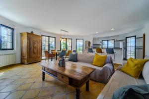 Gran Villa - Solo Familias 1829