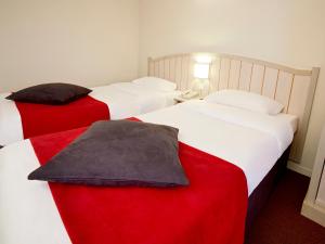 Hotels Campanile Val de France : Chambre Lits Jumeaux