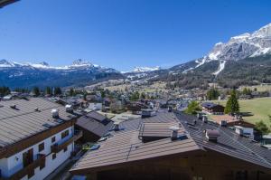 Panoramico su Cortina