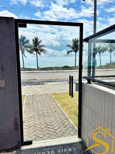 Lavie Beach 304