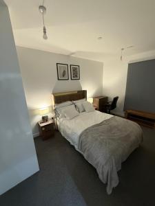 Hexagon Apartment
