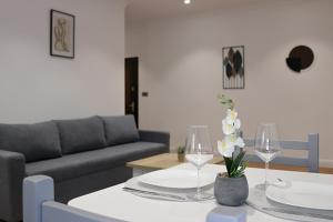 SeaStep Apartments
