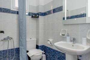 08 Double room Perivolos beach