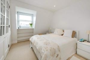Modern 2 bed Roof Terrace Flat - Earls Court