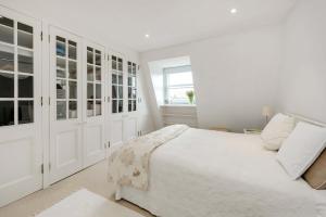 Modern 2 bed Roof Terrace Flat - Earls Court