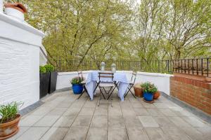 Modern 2 bed Roof Terrace Flat - Earls Court