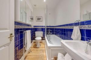 Modern 2 bed Roof Terrace Flat - Earls Court
