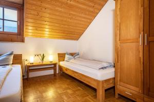 Drei-Mädelhaus Ambs Wohnung 3