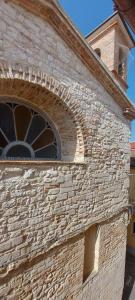 Angolhouse 1