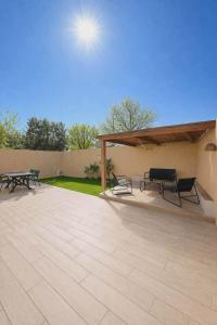 La Villa Yenna