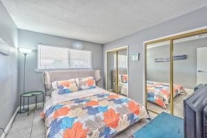 Amazing house 4 miles to the strip